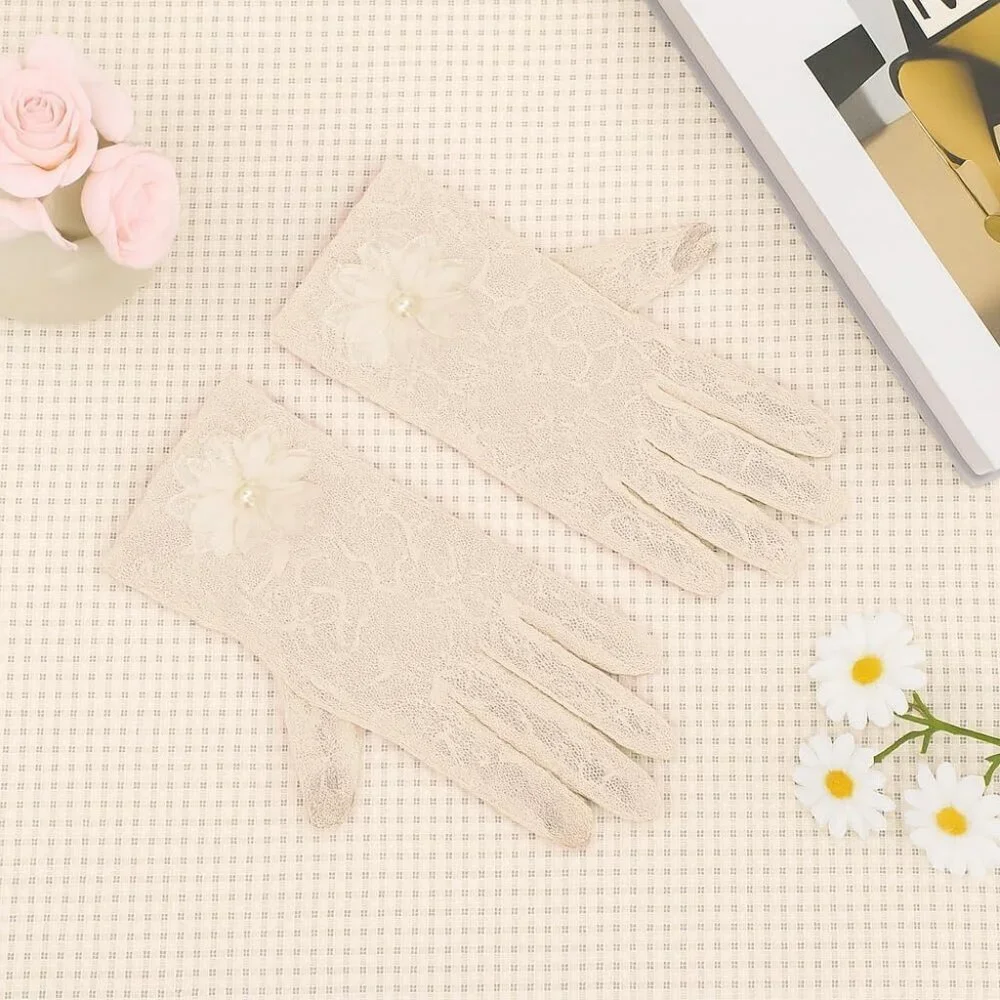 Women's Embroidery Beige Short Lace Wrist Gloves Design Party Accessories - Picture 4 of 7